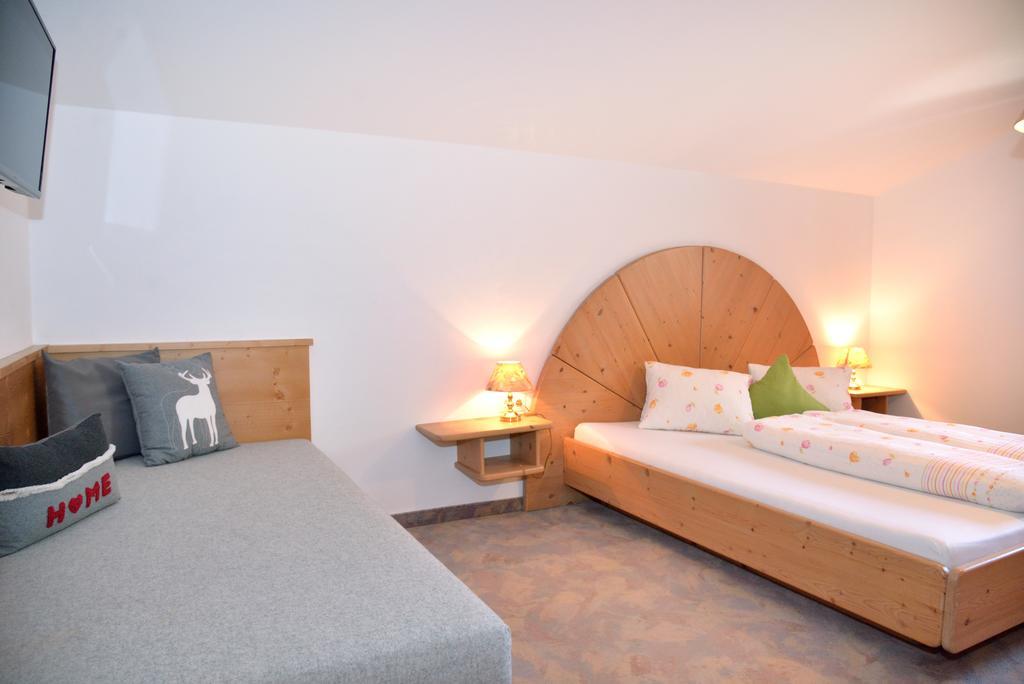 Hotel Klausnerhof Aschau Im Zillertal Pokoj fotografie